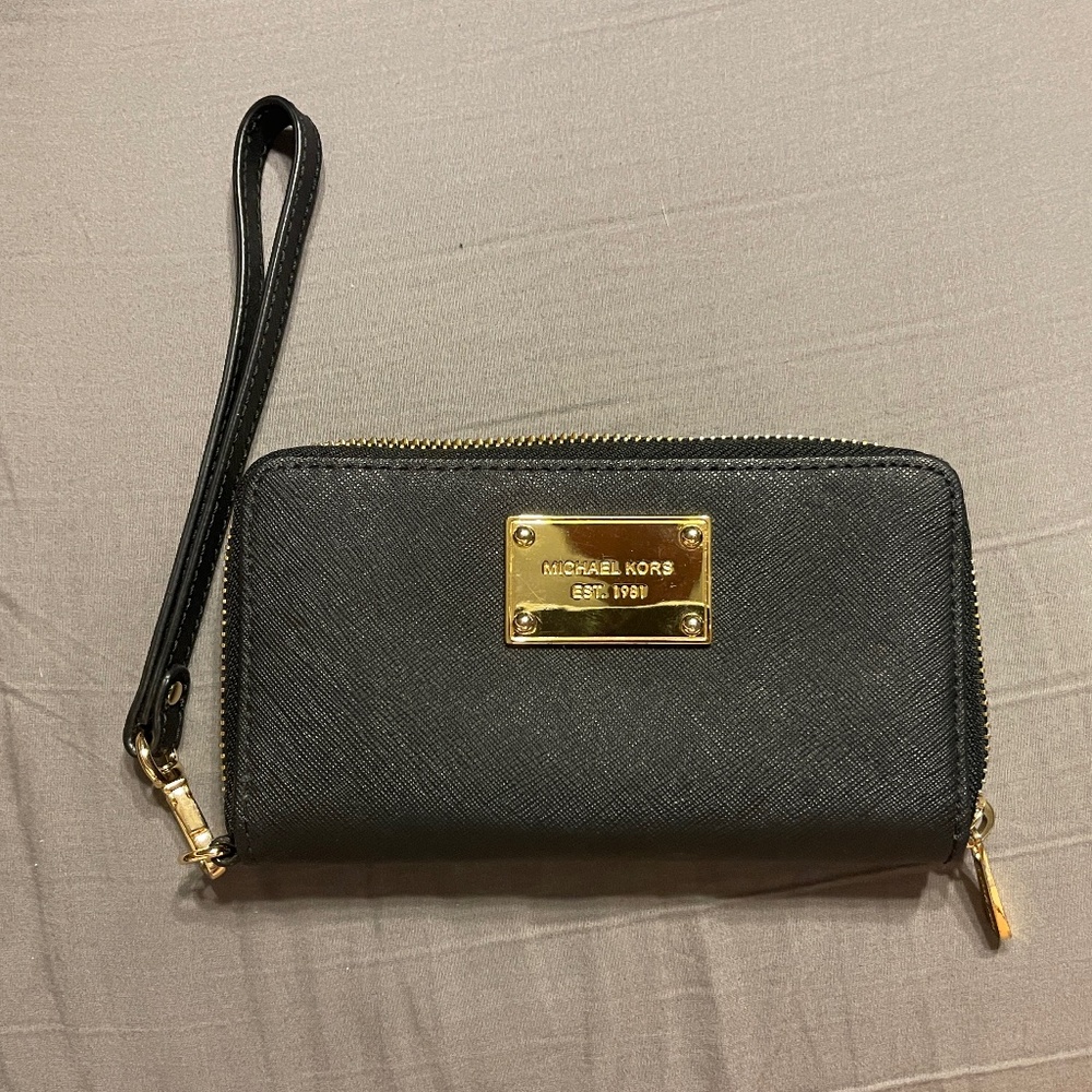 Michael Kors Wristlet